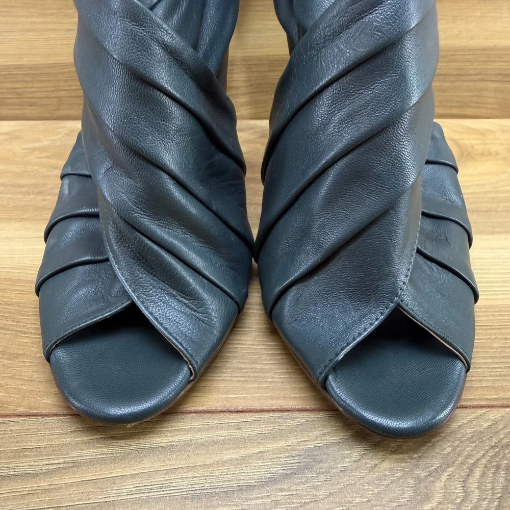 Sarah Jessica Parker SJP Alyssa Peep Toe Heels 7 EU 37 Green Nappa Soft Leather